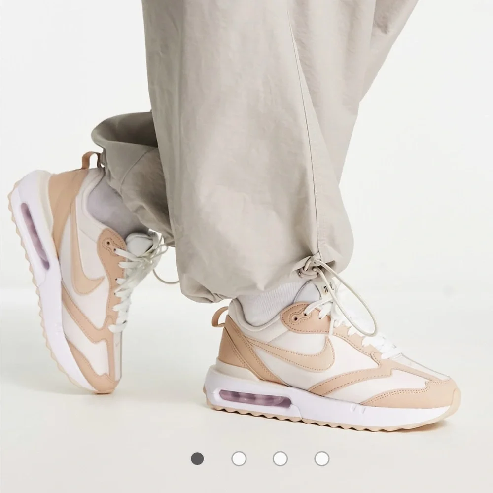 Nike Air Max Dawn - Picture 7 of 8
